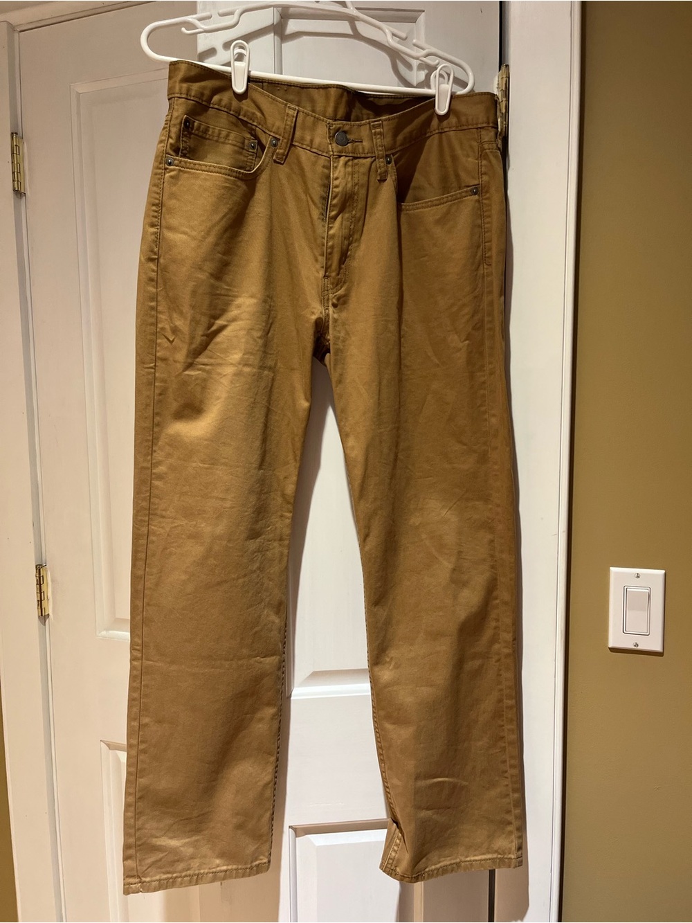 Levi’s 514 khakis / jeans 34x30